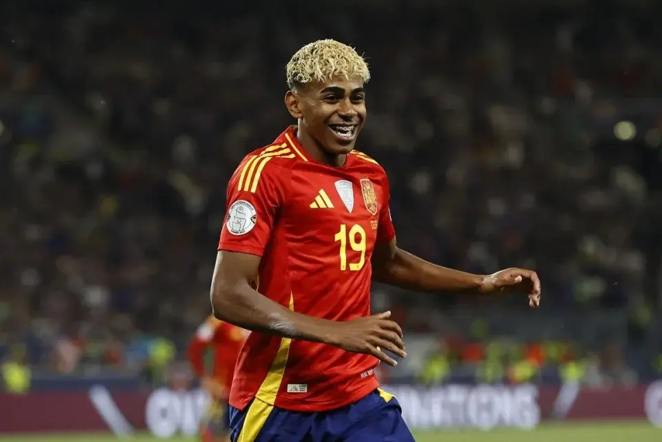 但是西班牙, 国家队丝毫, img